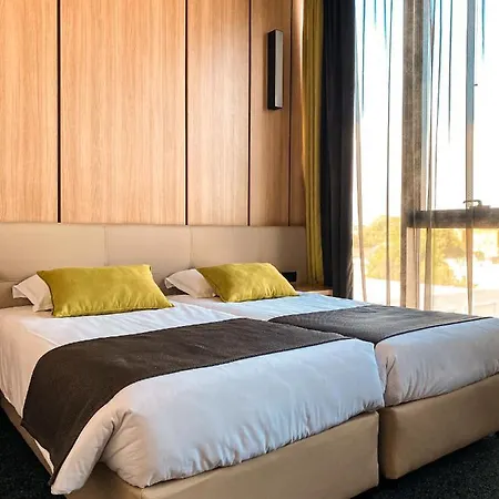 атрим арена Szálloda