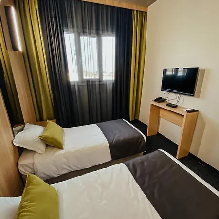 атрим арена Hotel Plowdiw