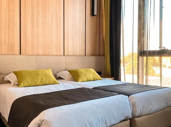 атрим арена Хотел